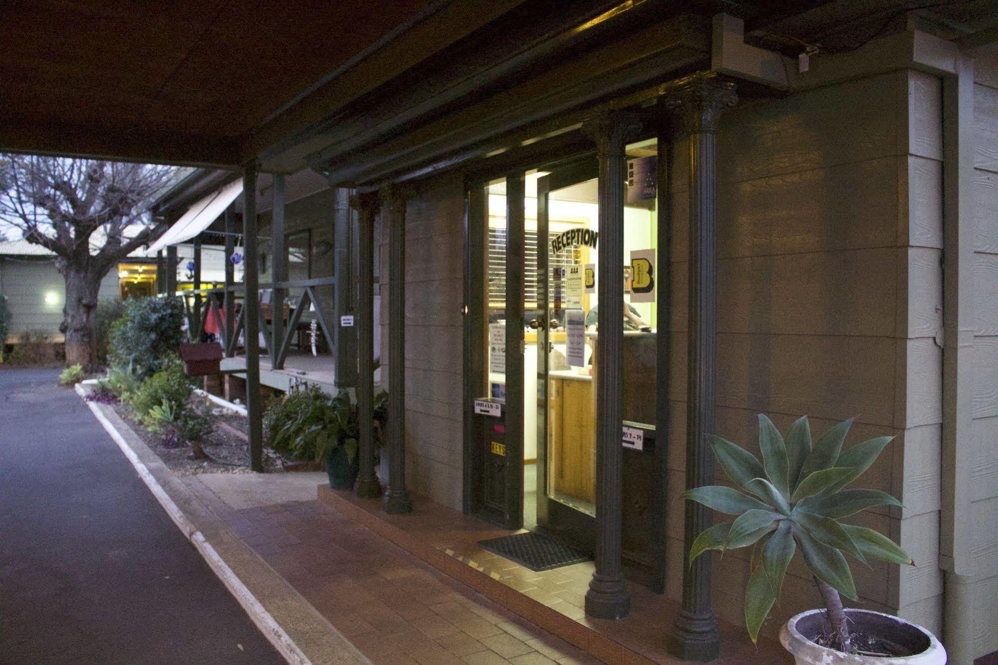 福布斯湖汽车旅馆 外观 照片